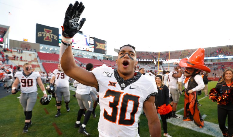 Oklahoma State football fans will be required to wear masks at games