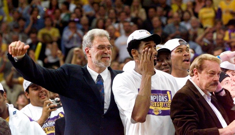 Phil Jackson’s zen is right: Politics doesn’t belong in the arena