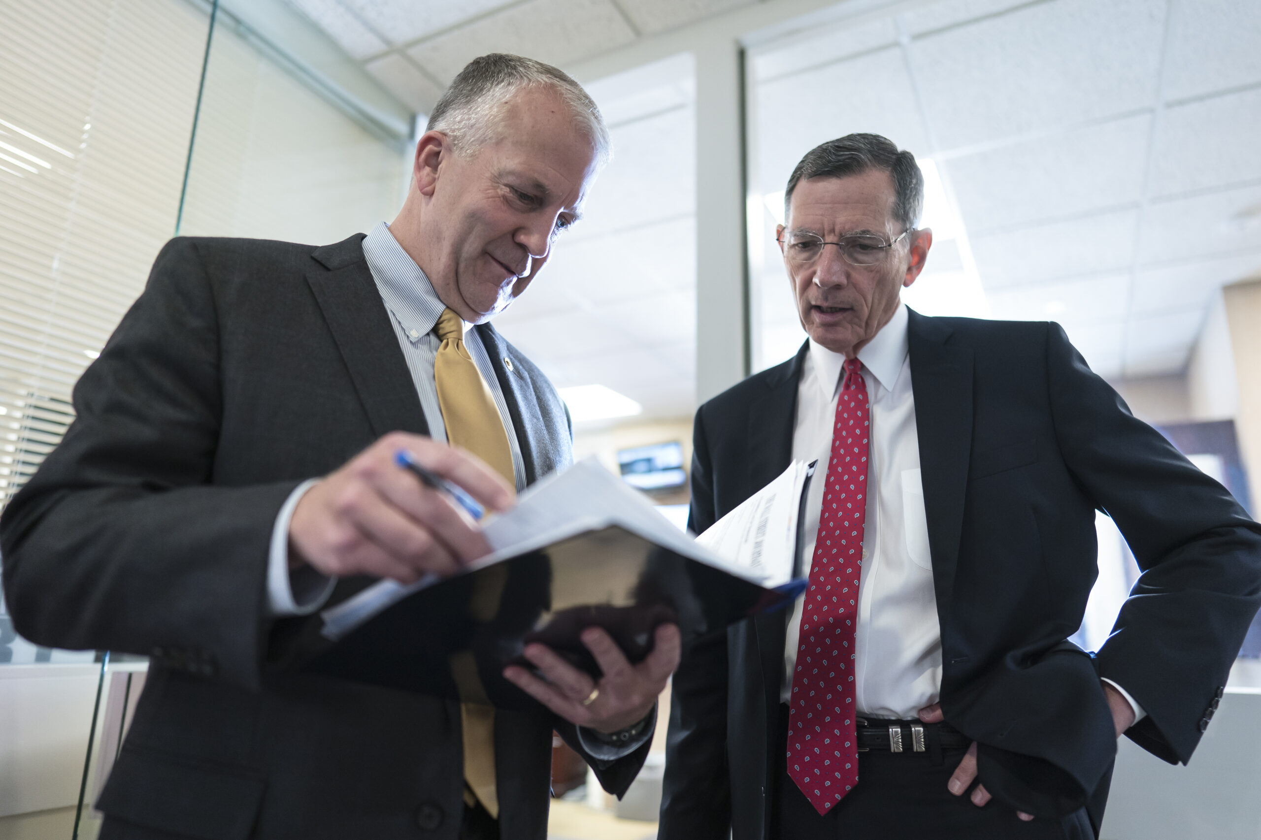 Manchin joins Sullivan and GOP in pushing Rahm Emanuel for more LNG sales to Japan