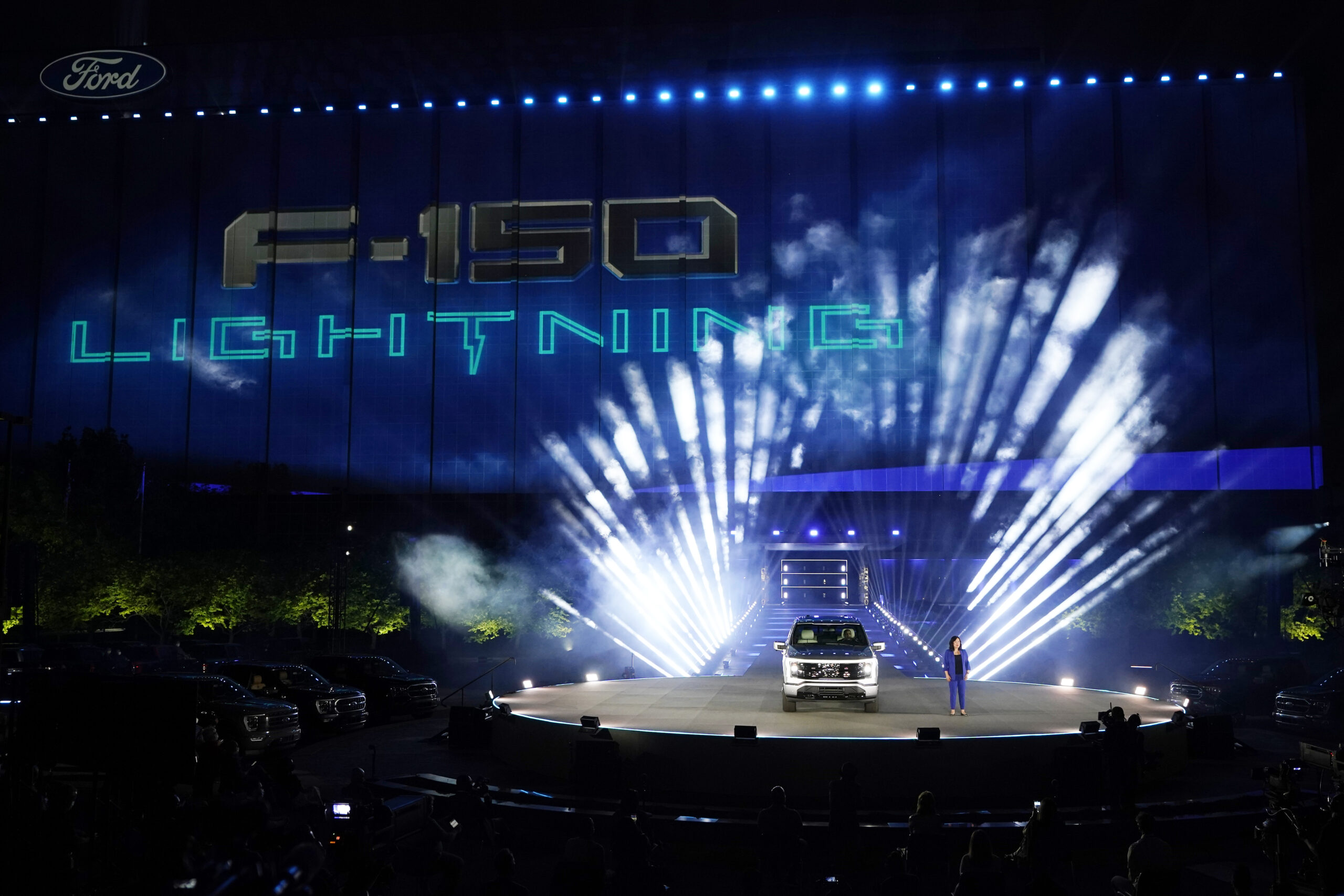 Ford sees $3 billion loss on electric vehicles this year