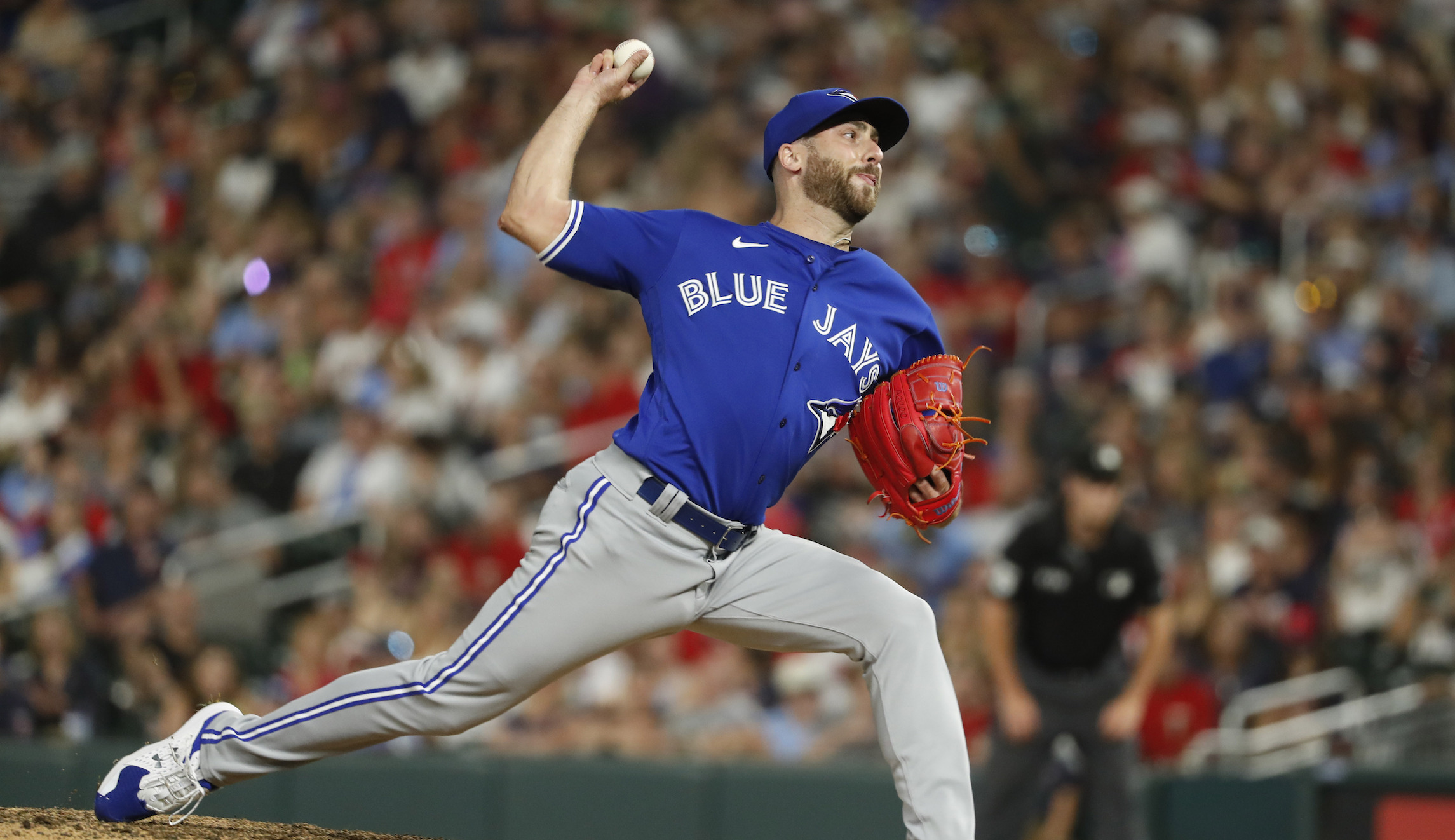 Another professional athlete bends the knee with a pathetic apology