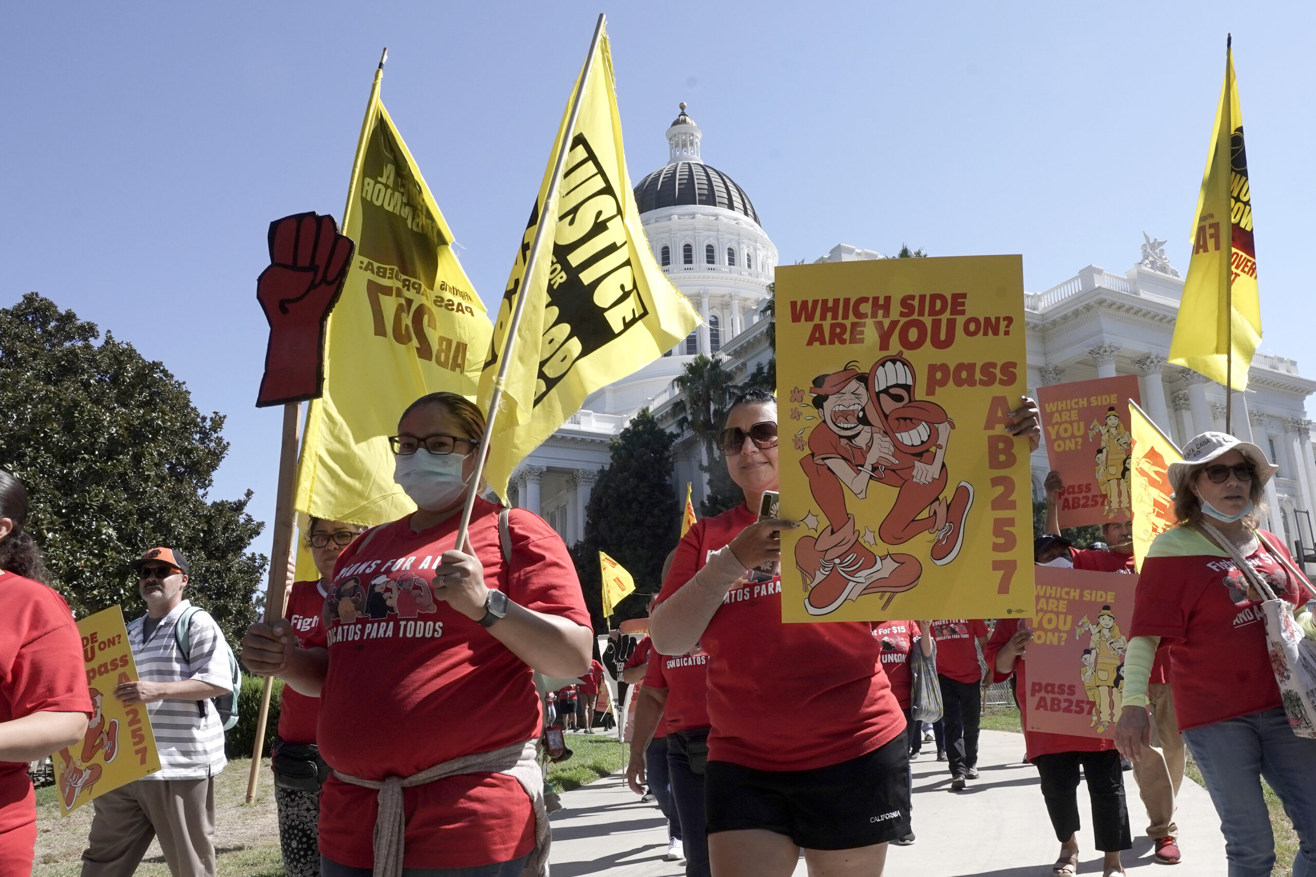 Twenty-two states just increased their minimum wage. Here’s what to know