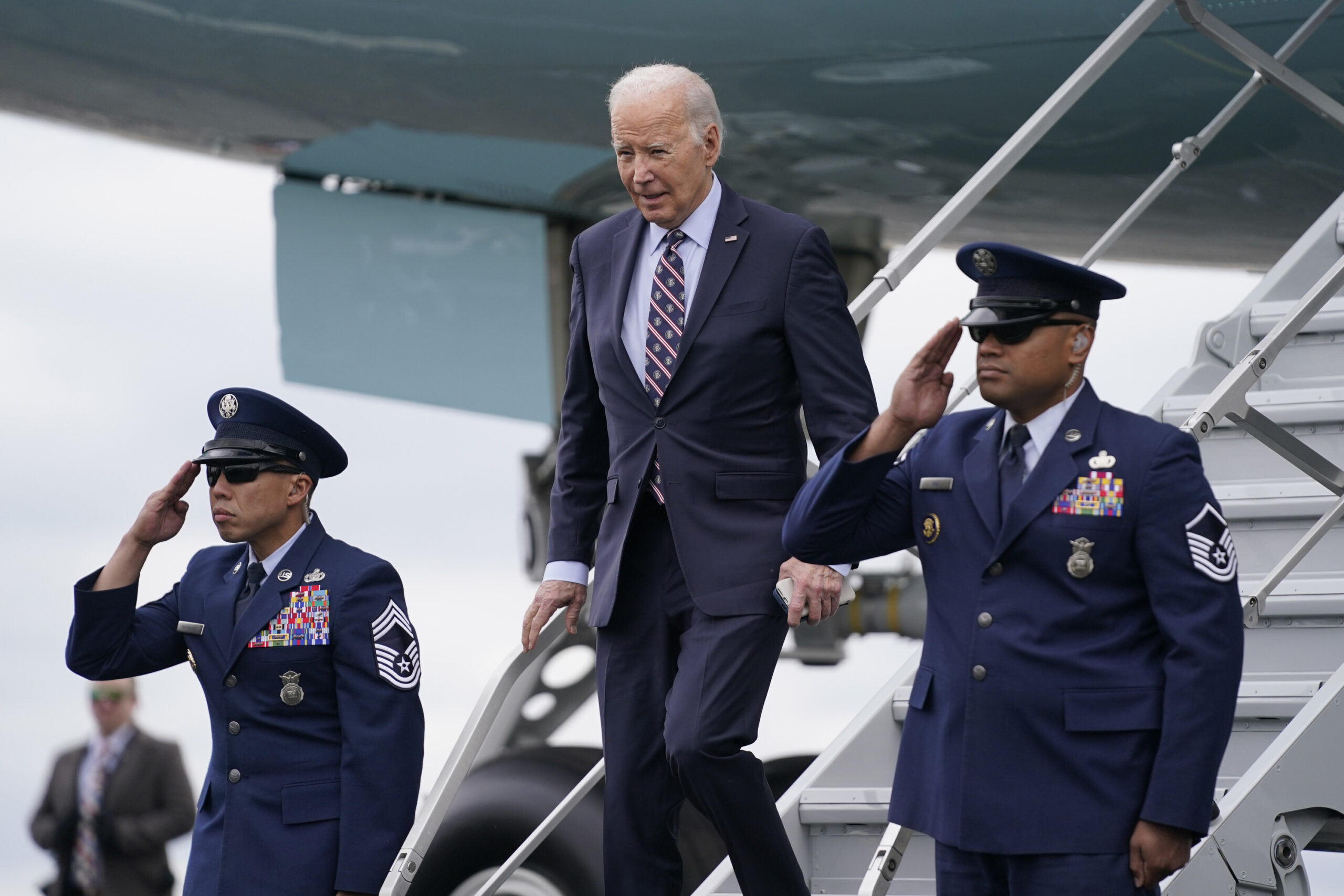White House insists Biden in ‘compliance’ with jet-setting expenses pre-James Taylor concert