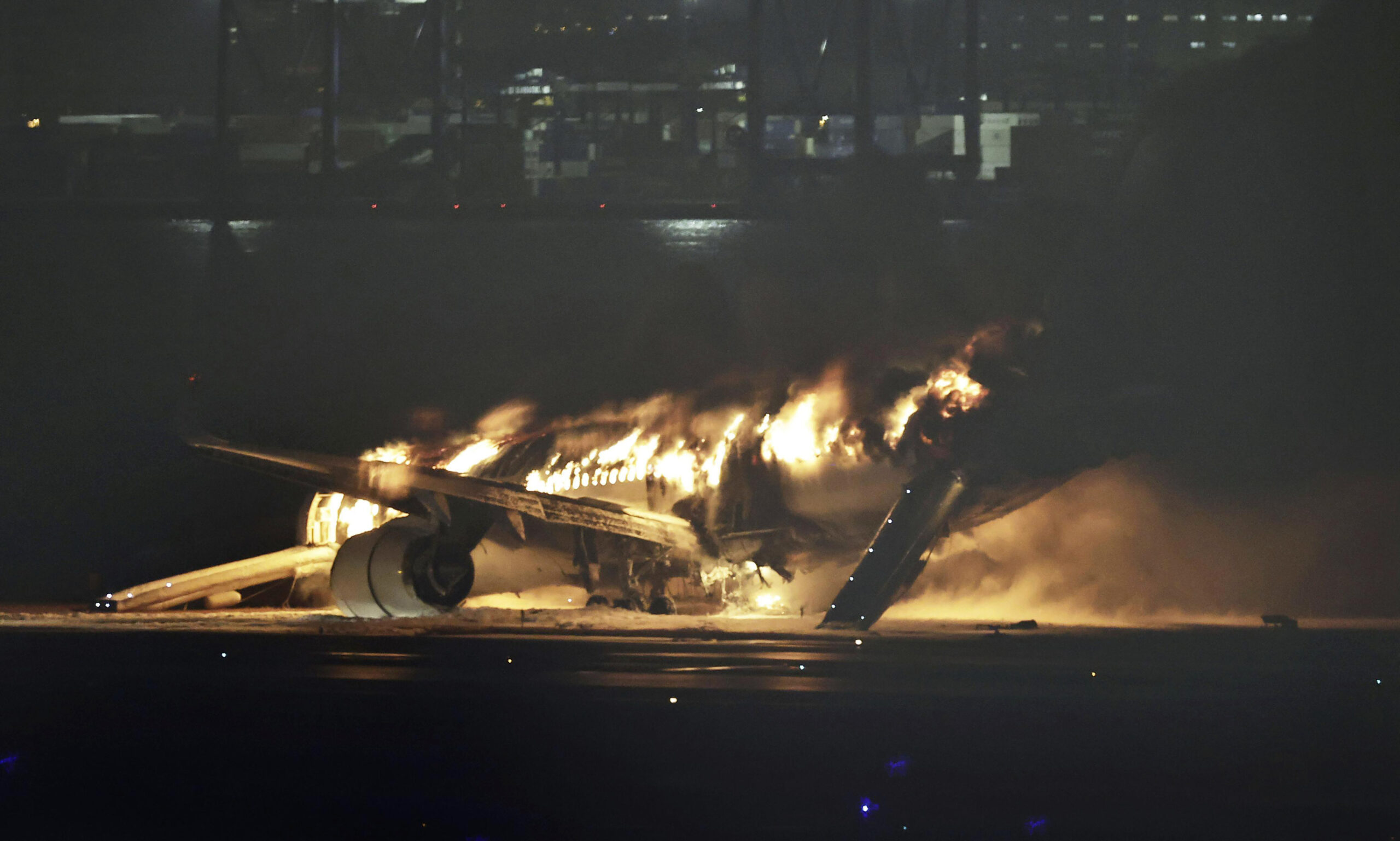 APTOPIX Japan Plane Fire