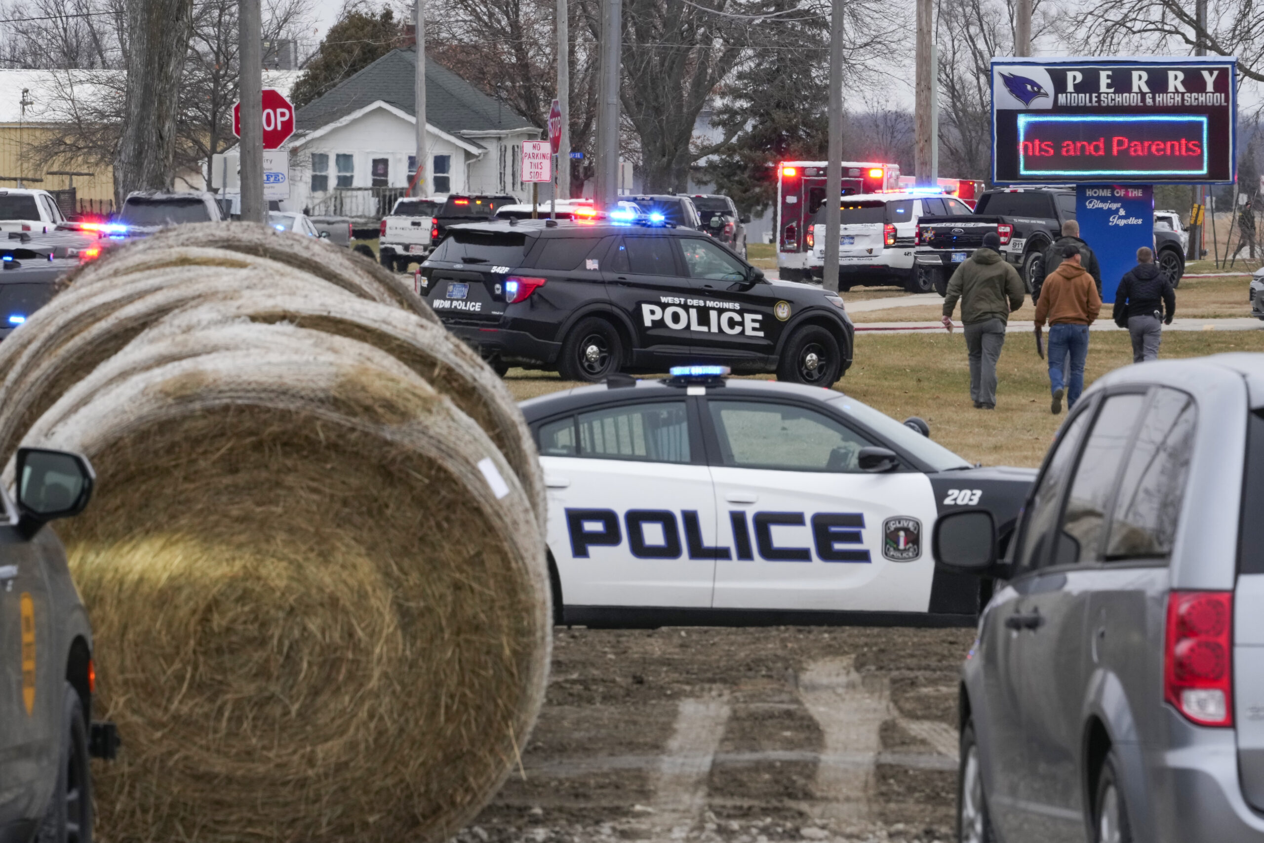 Perry, Iowa, shooting: Sixth grader dead and five others injured after shooting at high school