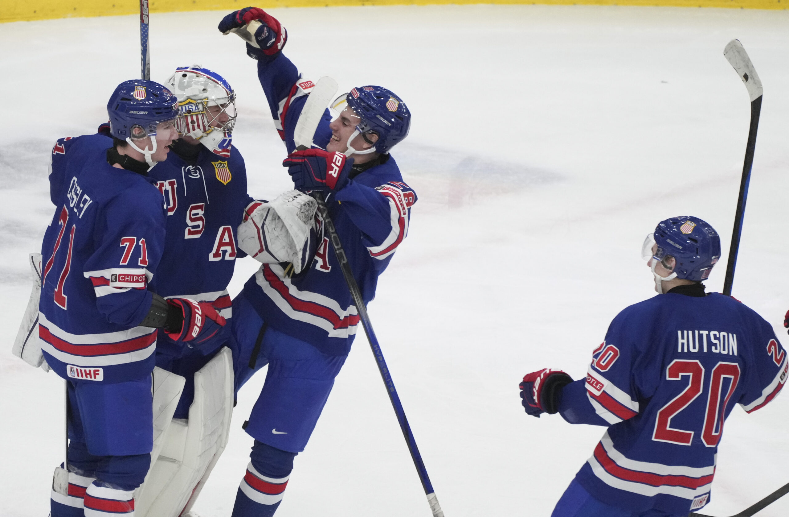 Team USA hockey praised for patriotism during national anthem: ‘Show how it’s done’