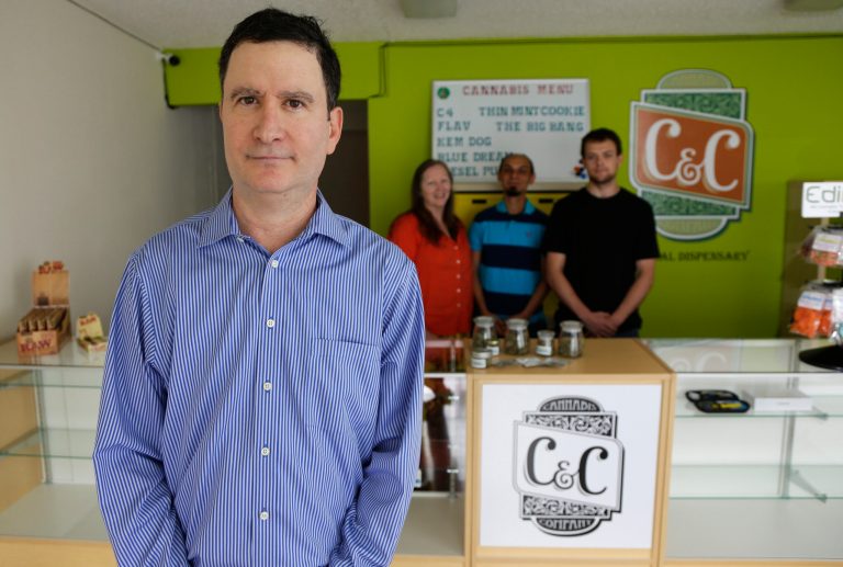 Washington faces difficulties launching legal pot