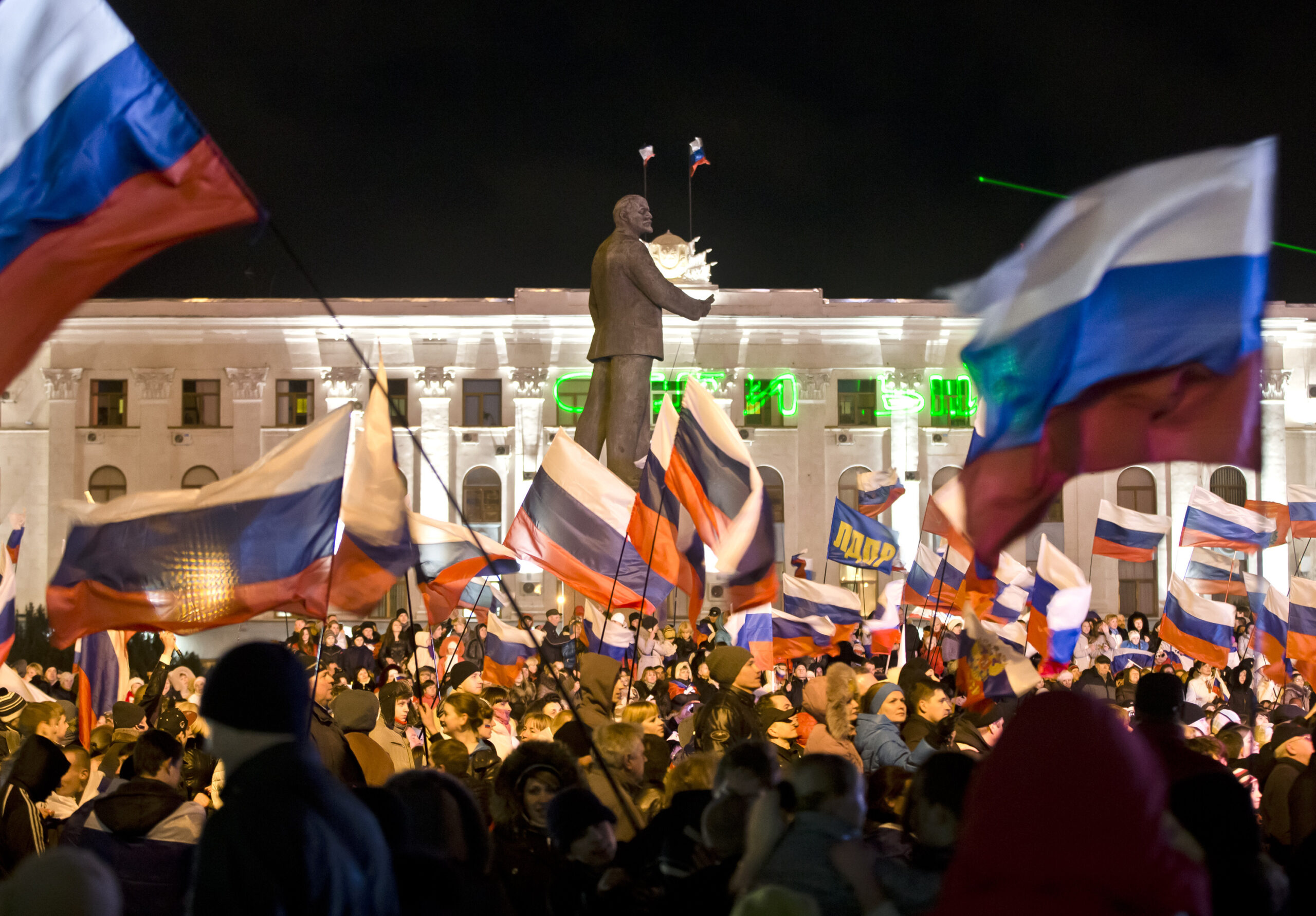 Crimeans vote to leave Ukraine, join Russia