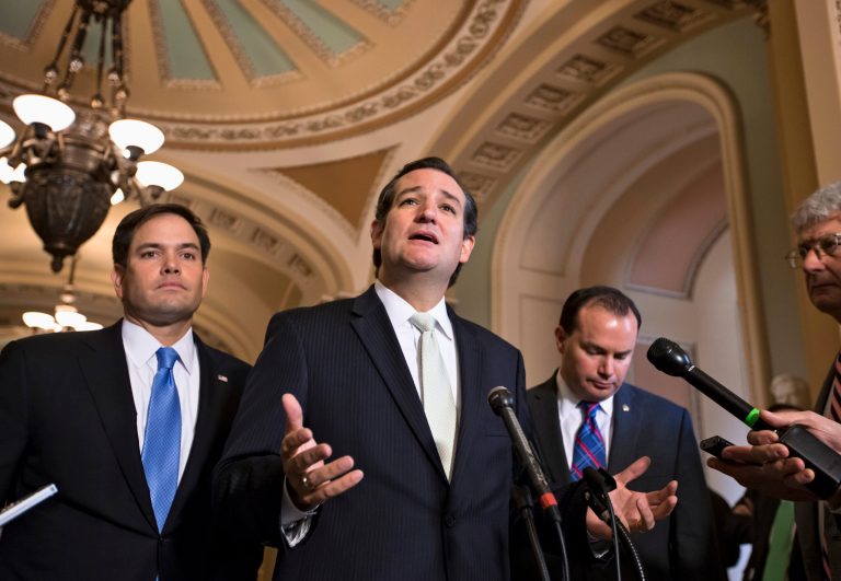 Ted Cruz and Mike Lee talking budget with GOP House members