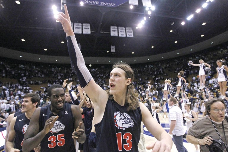 Gonzaga claims No. 1 ranking