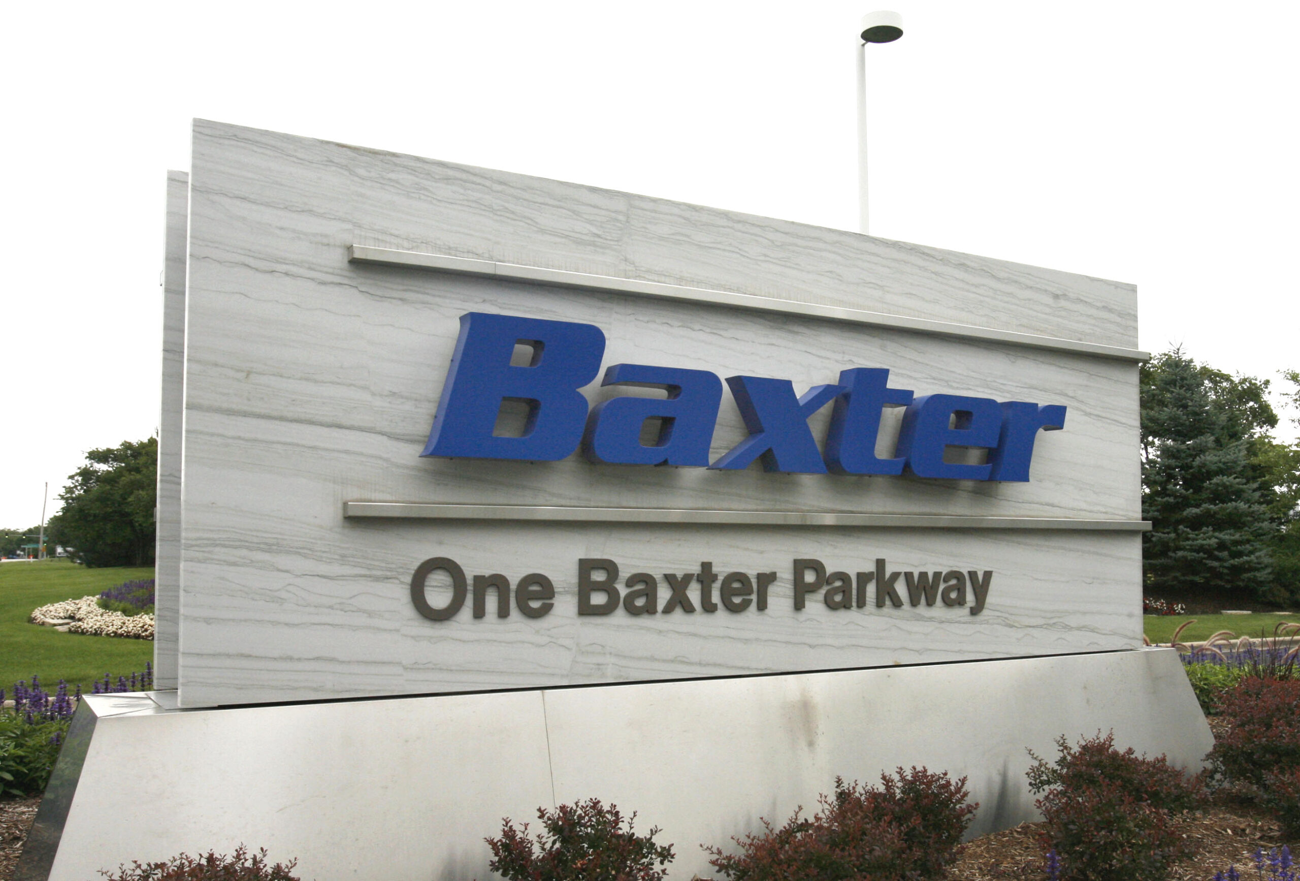 Baxter splitting into 2 separate businesses