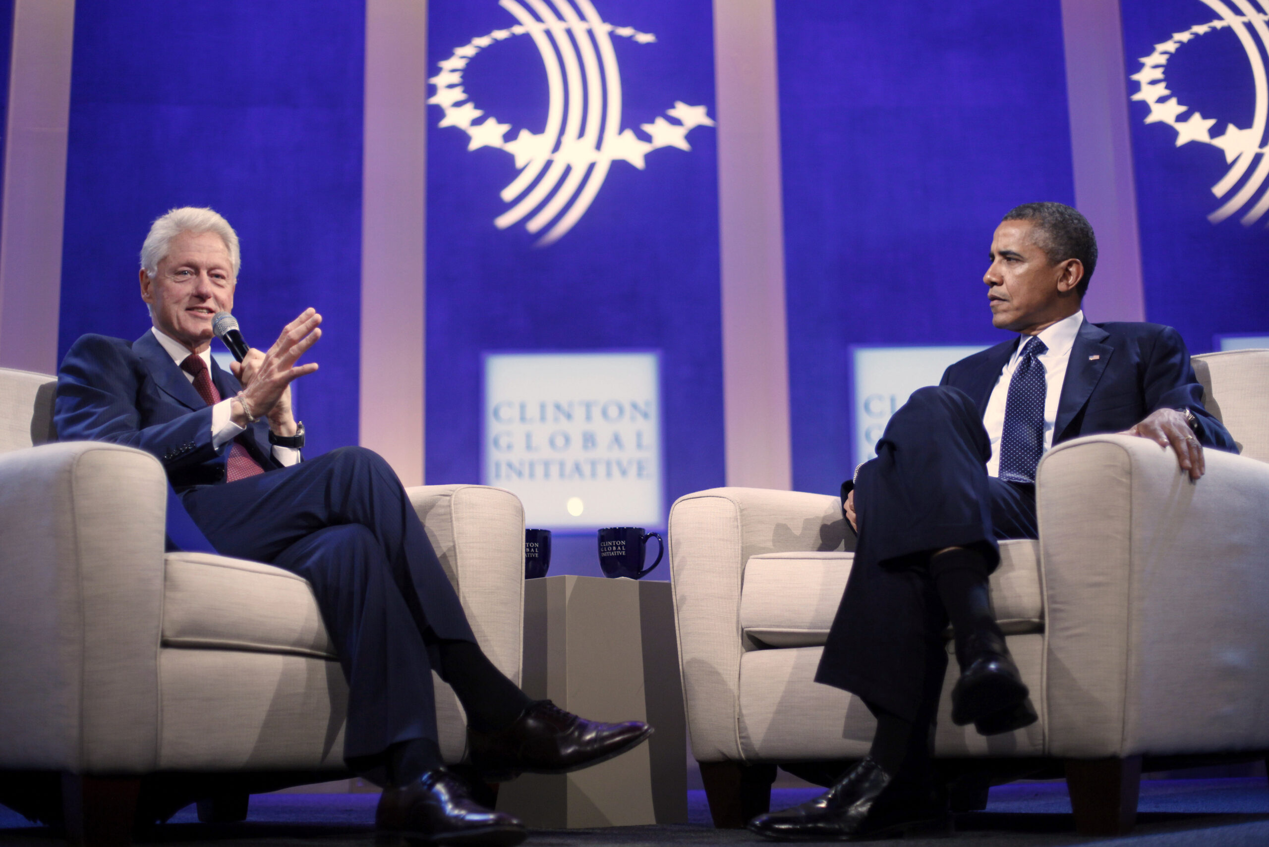 Obama, Bill Clinton make sales pitch for Obamacare
