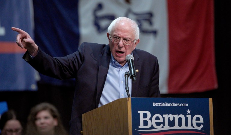 2020 Democrats unsatisfied with Barr's letter: Release Mueller's 'damn' report