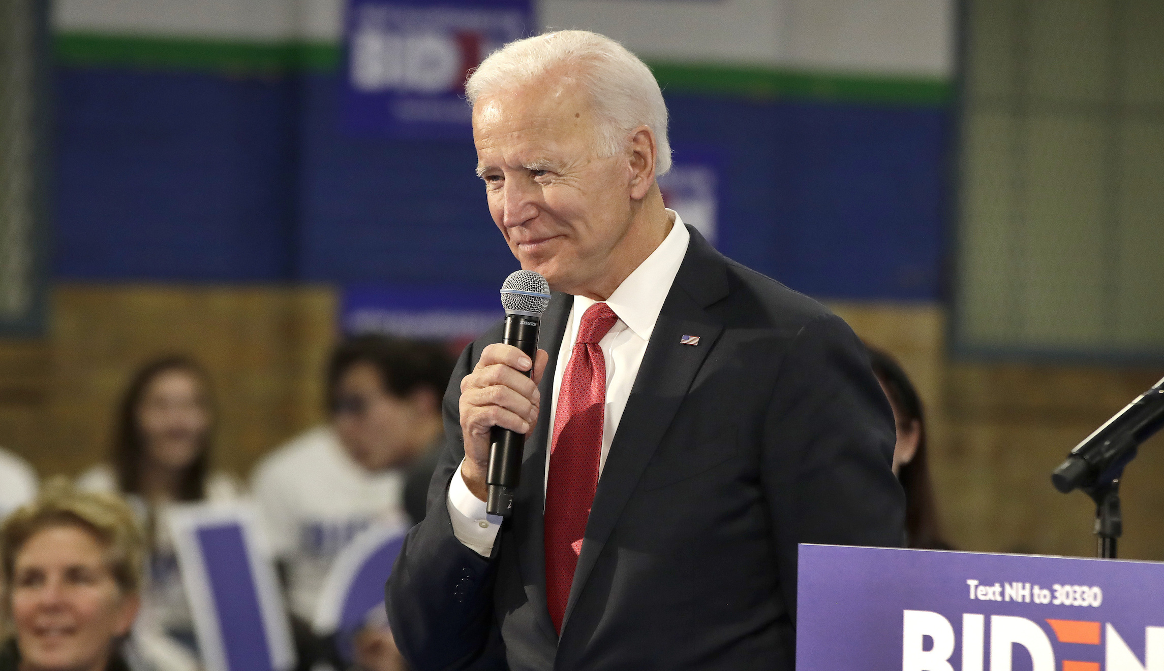 Majority of Democratic voters in swing states prefer moderate nominee: Poll