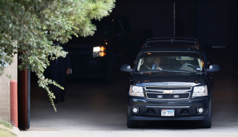 Driver in custody after trying to sneak unauthorized SUV into White House complex