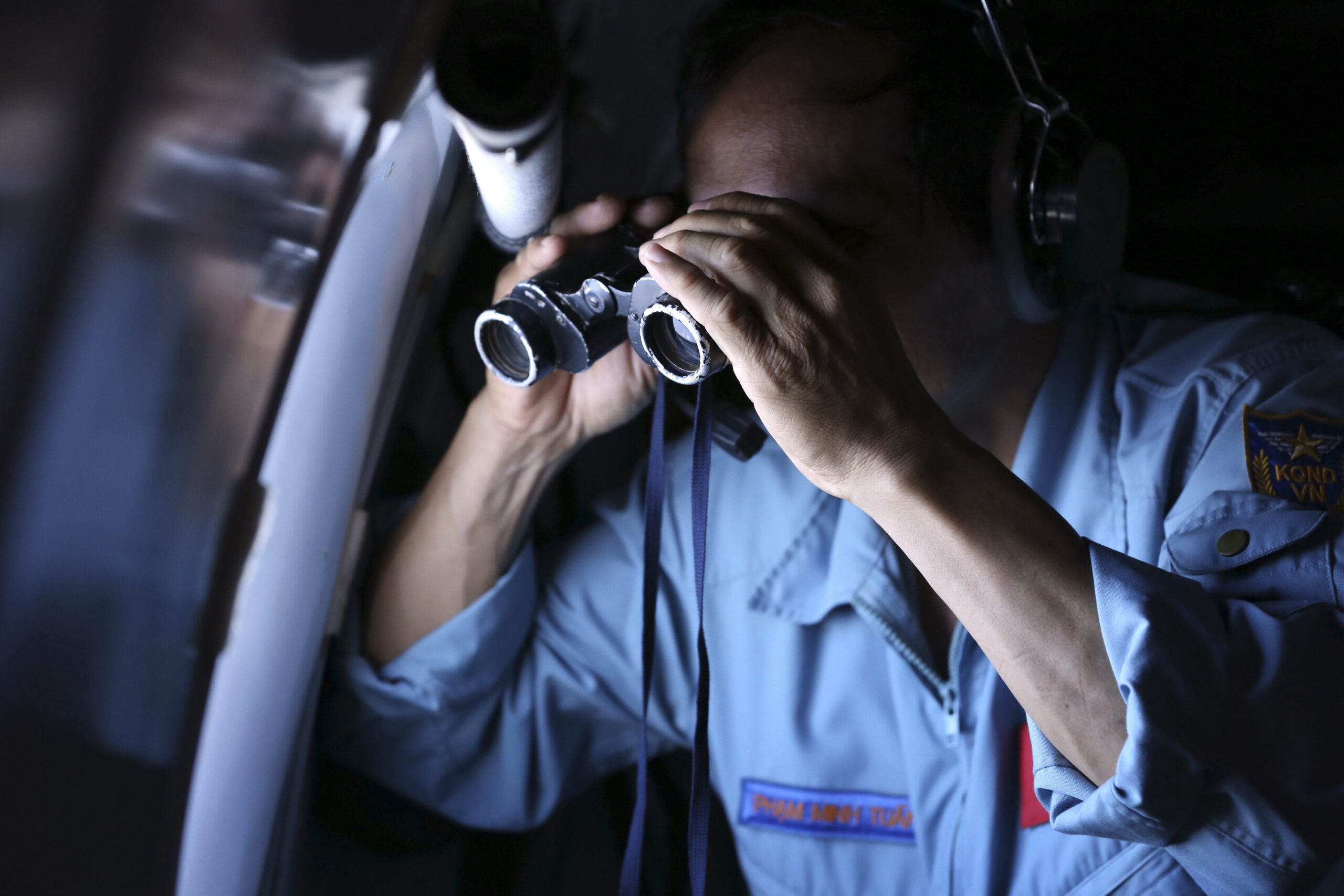 Mystery of missing jet recalls past disappearances