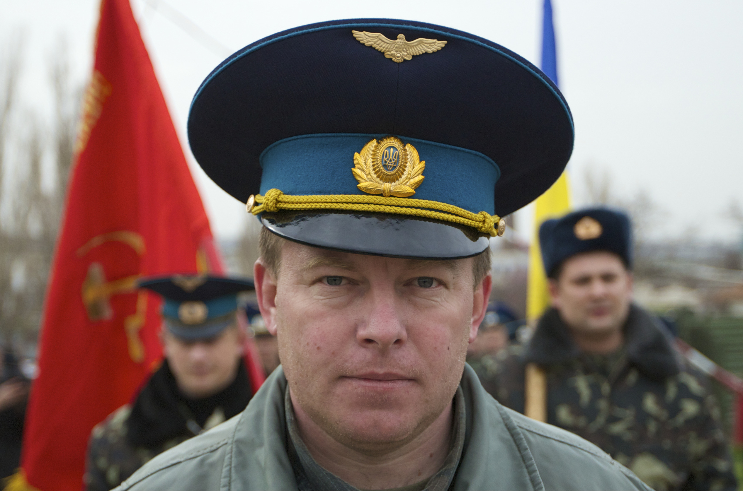 Ukraine finds new hero in besieged base commander