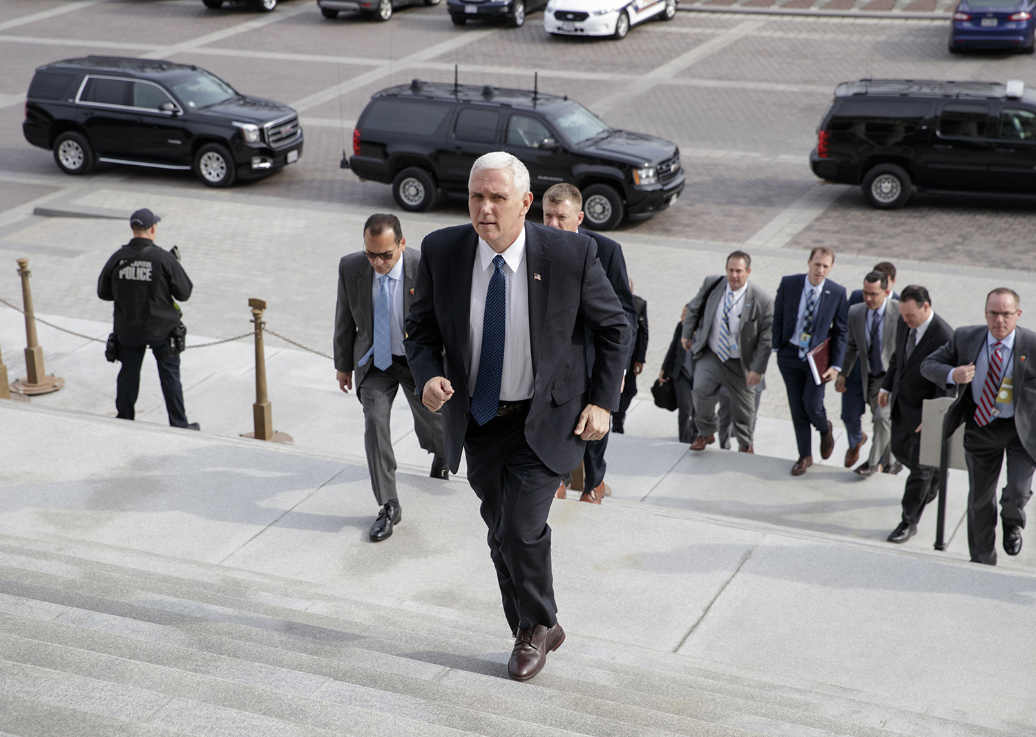 Pence to lean on Germany’s Merkel to spend more on defense