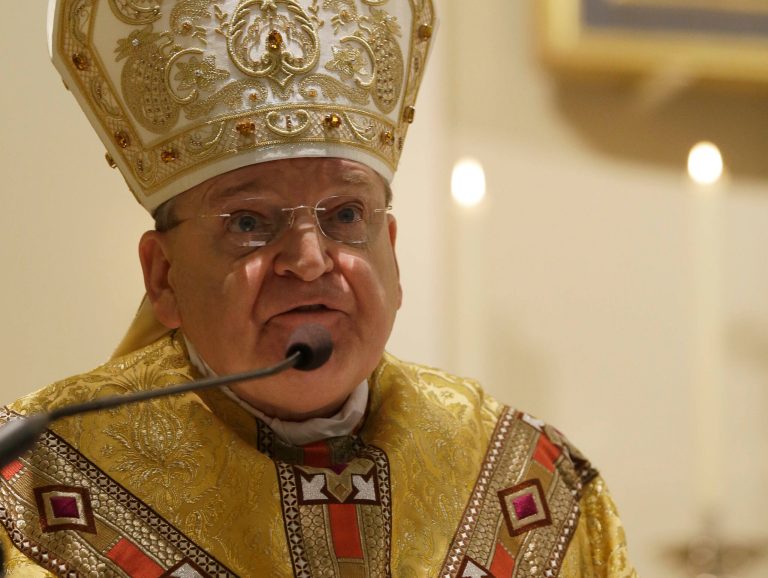 Cardinal Burke criticizes Obama’s ‘anti-life’ and ‘anti-family’ policies ahead of Vatican visit
