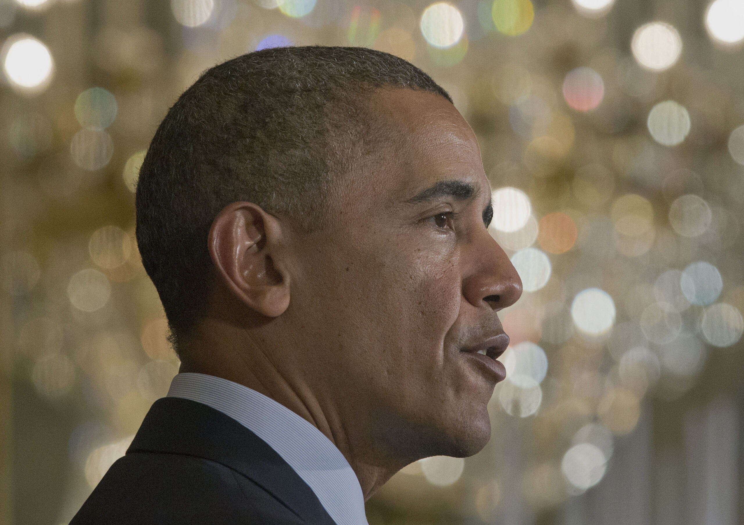 Obama touts overhaul of rules on who gets overtime