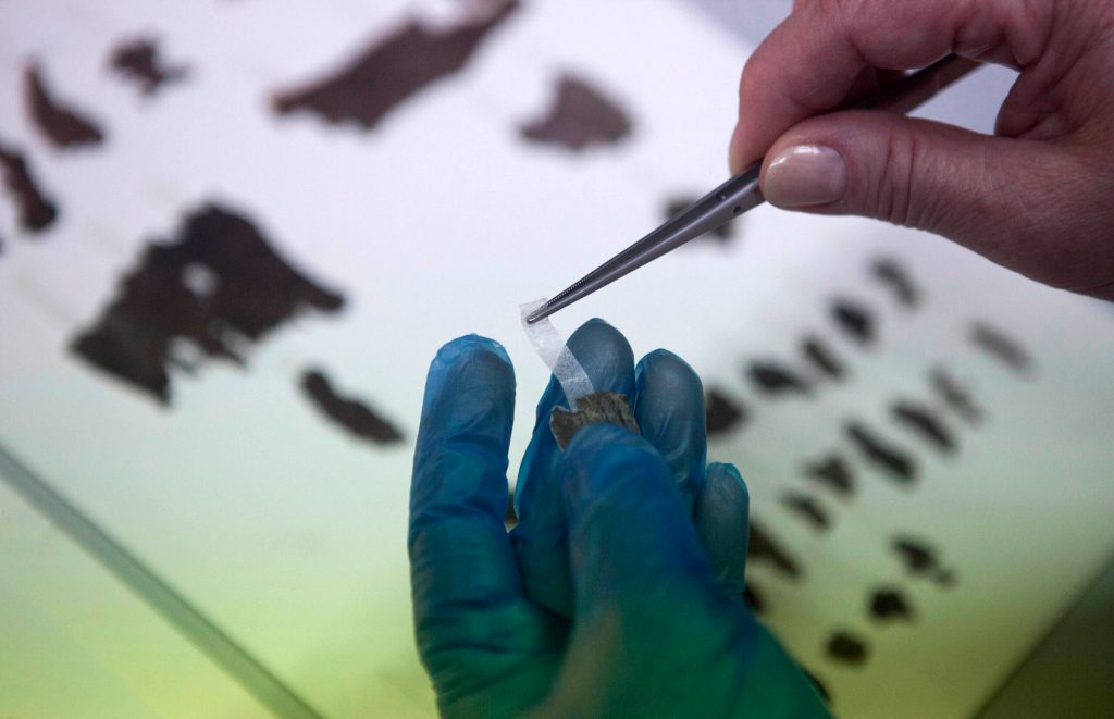 Israel building center for ancient artifacts