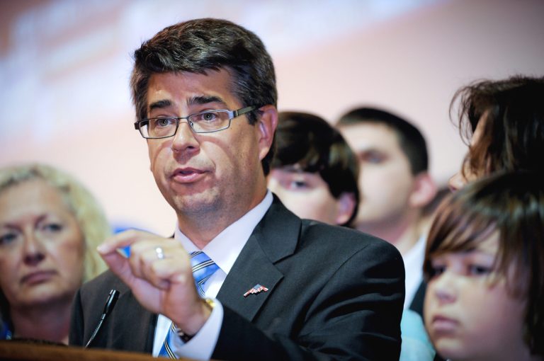 Keystone XL puts low-key Lee Terry in the spotlight