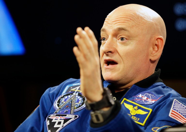 NASA astronaut Scott Kelly to retire