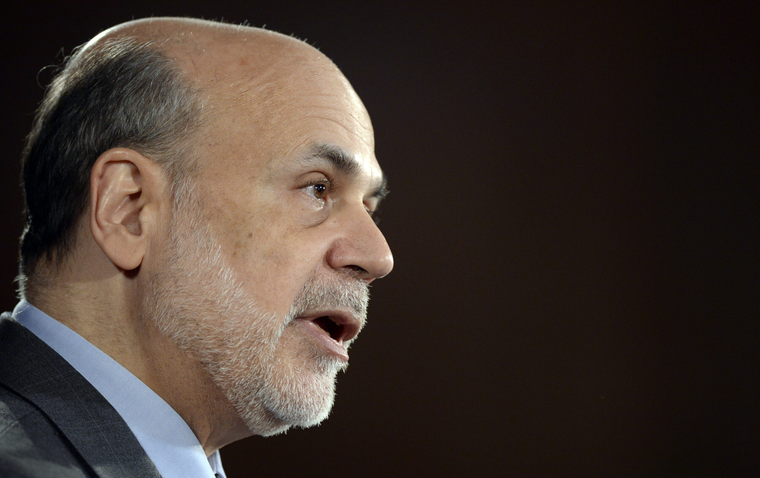 Bernanke: No fixed schedule for slowing bond buys