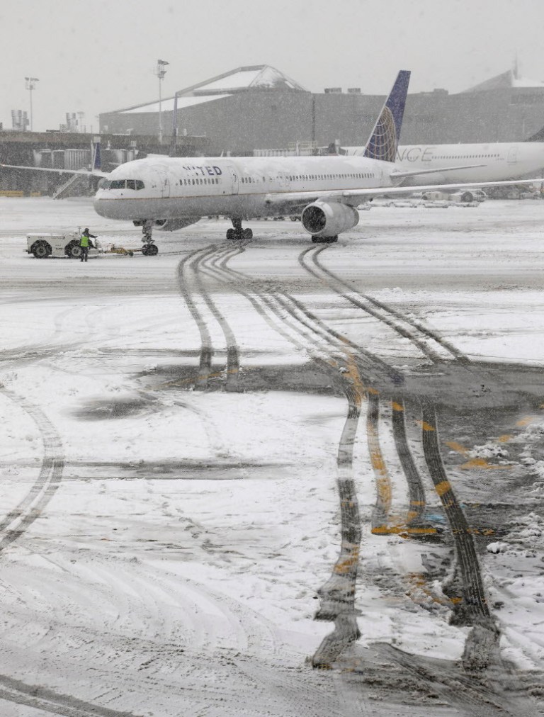 3,000 flight cancellations cost U.S. $94 million last week; $3.5b in 2013