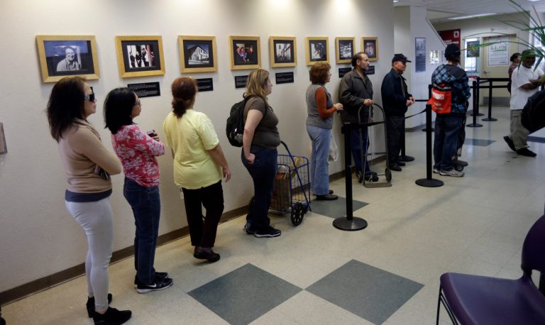 Silicon Valley boom eludes many, drives income gap