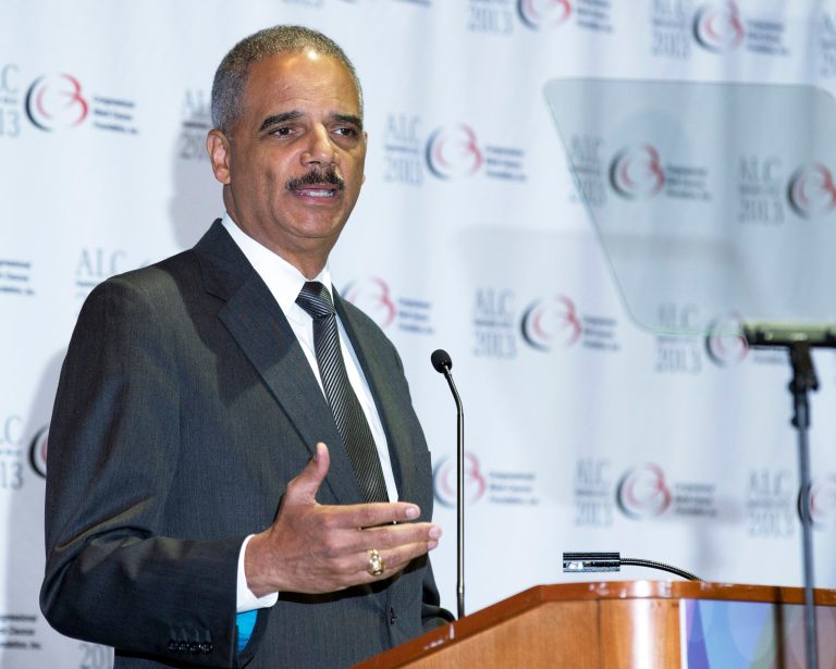 Eric Holder expands changes in drug-case policy