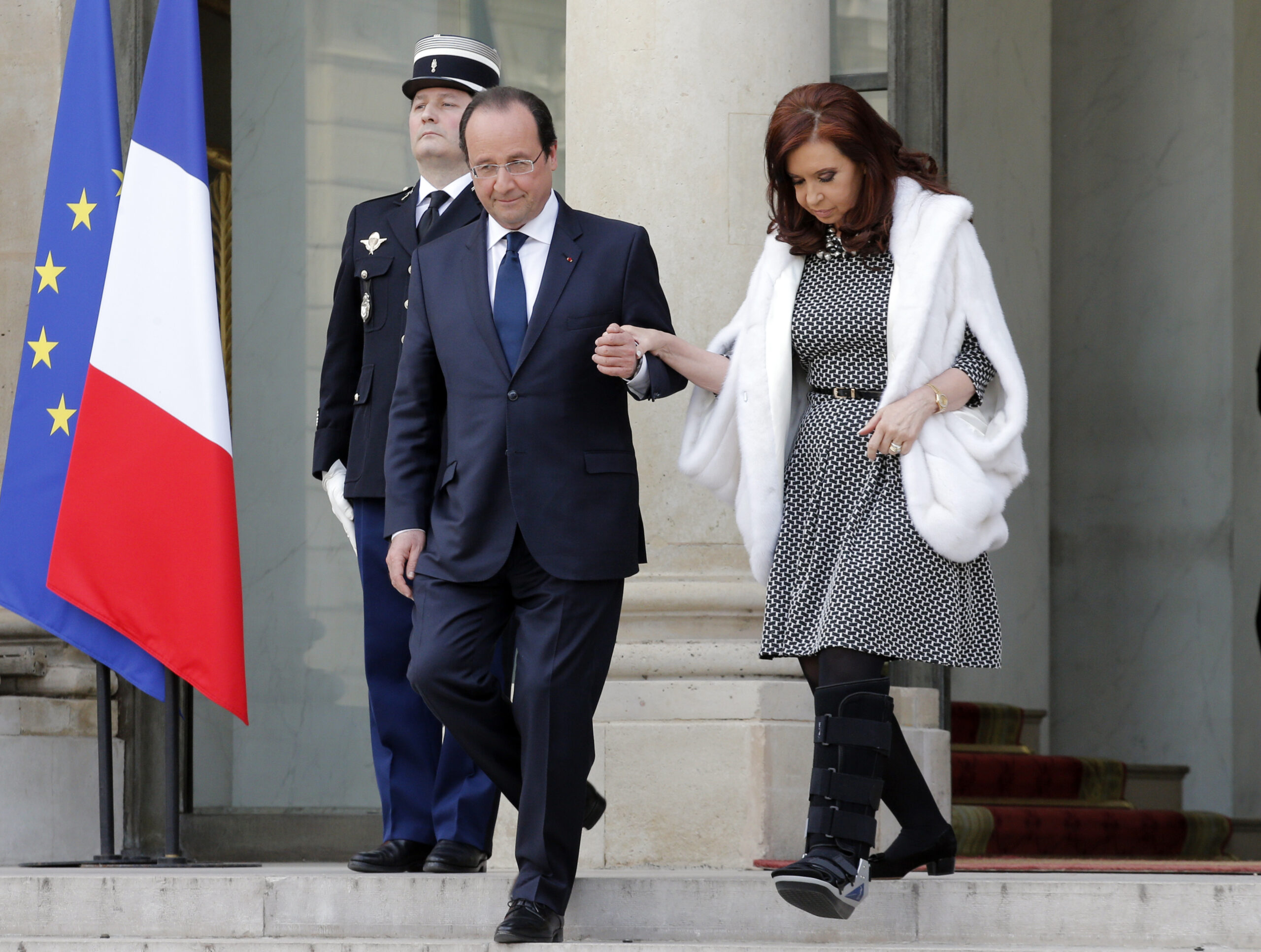 Argentina accuses US, UK of hypocrisy over Crimea