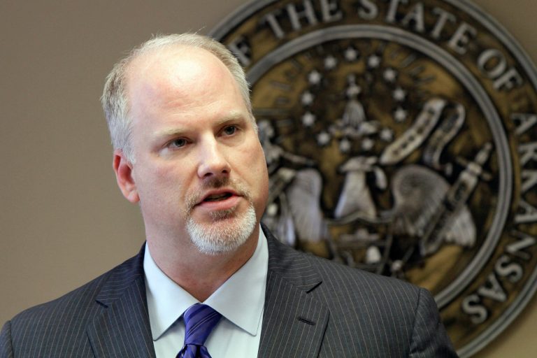 Arkansas court tosses $1.2B judgment against J&J