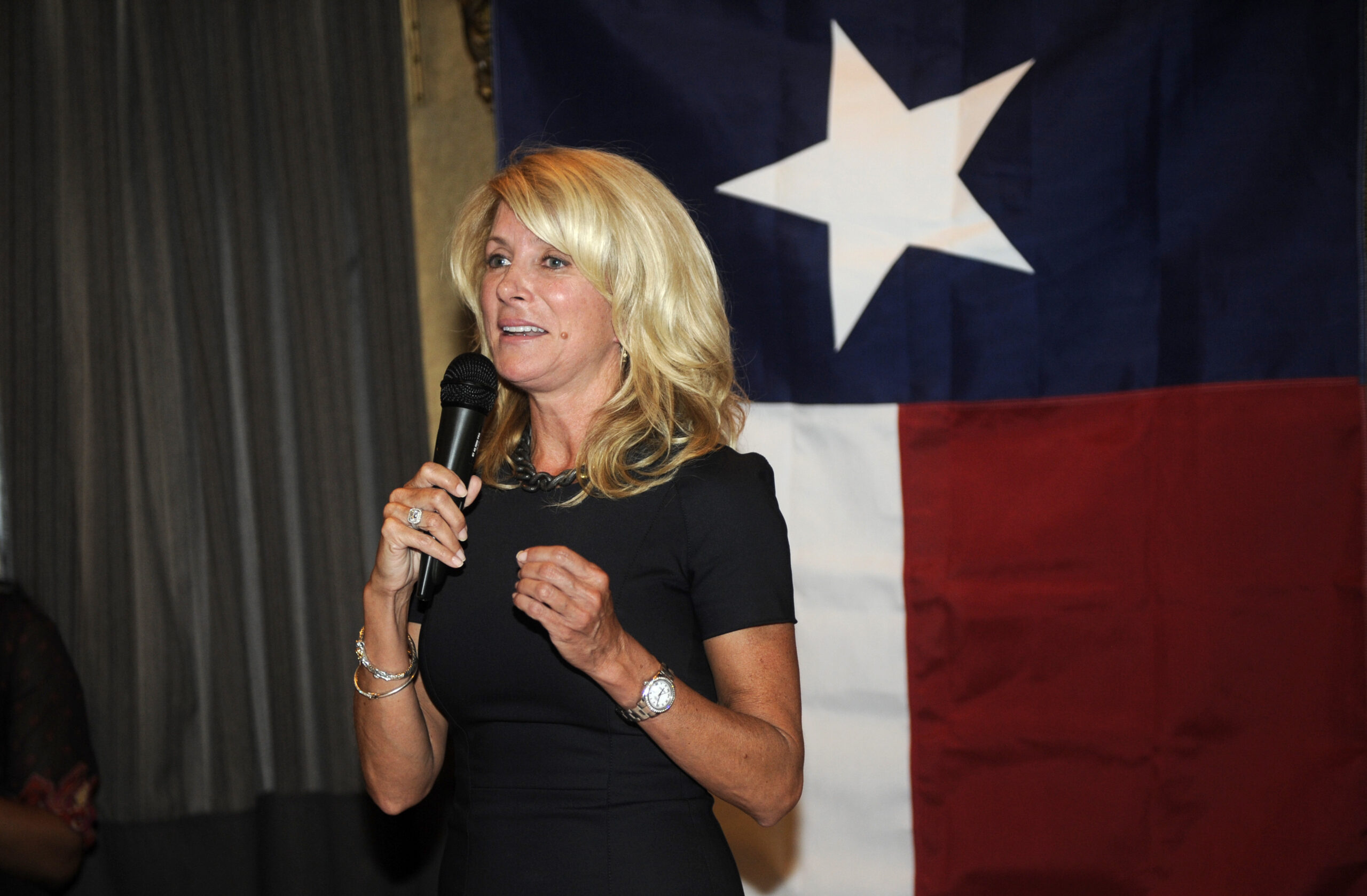 Sources: Wendy Davis running for Texas governor