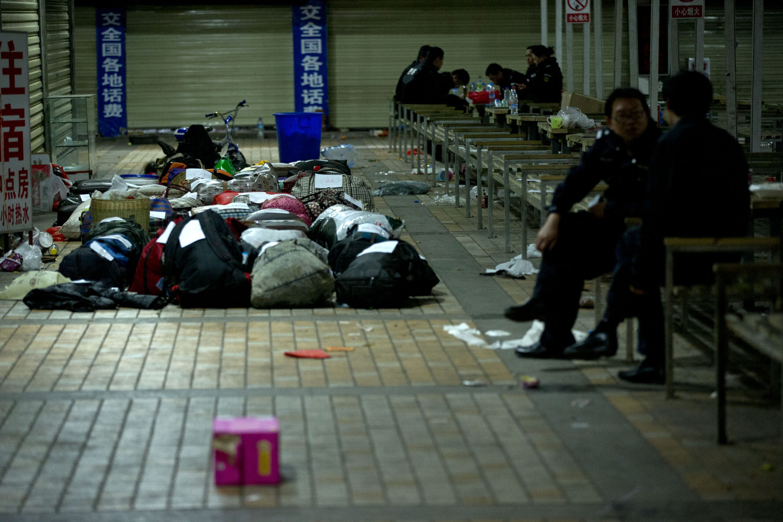 Separatists blamed for China knife attack; 33 dead