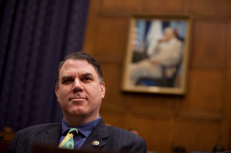 Democratic Rep. Alan Grayson accused of shoving his wife