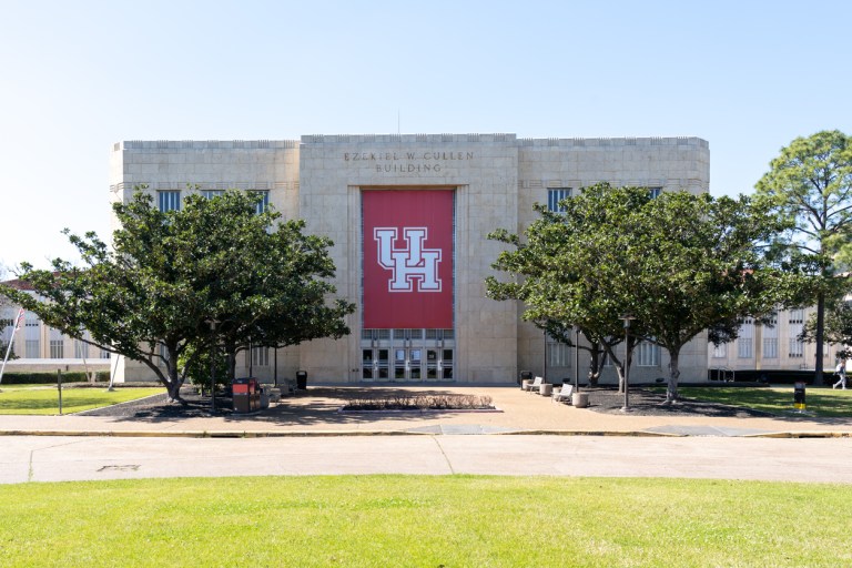 University of Houston medical school lobbies for bigger Pell Grants to support diversity