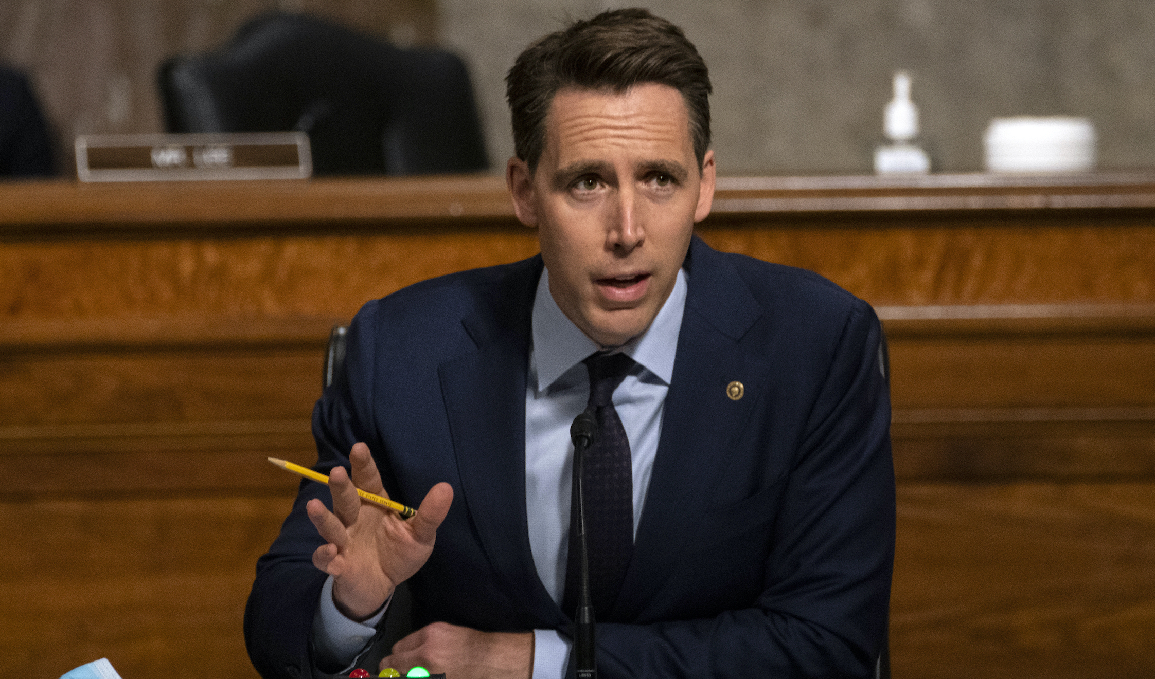 Hawley proposes expanding access to tax credits in Trump’s ‘big, beautiful bill’