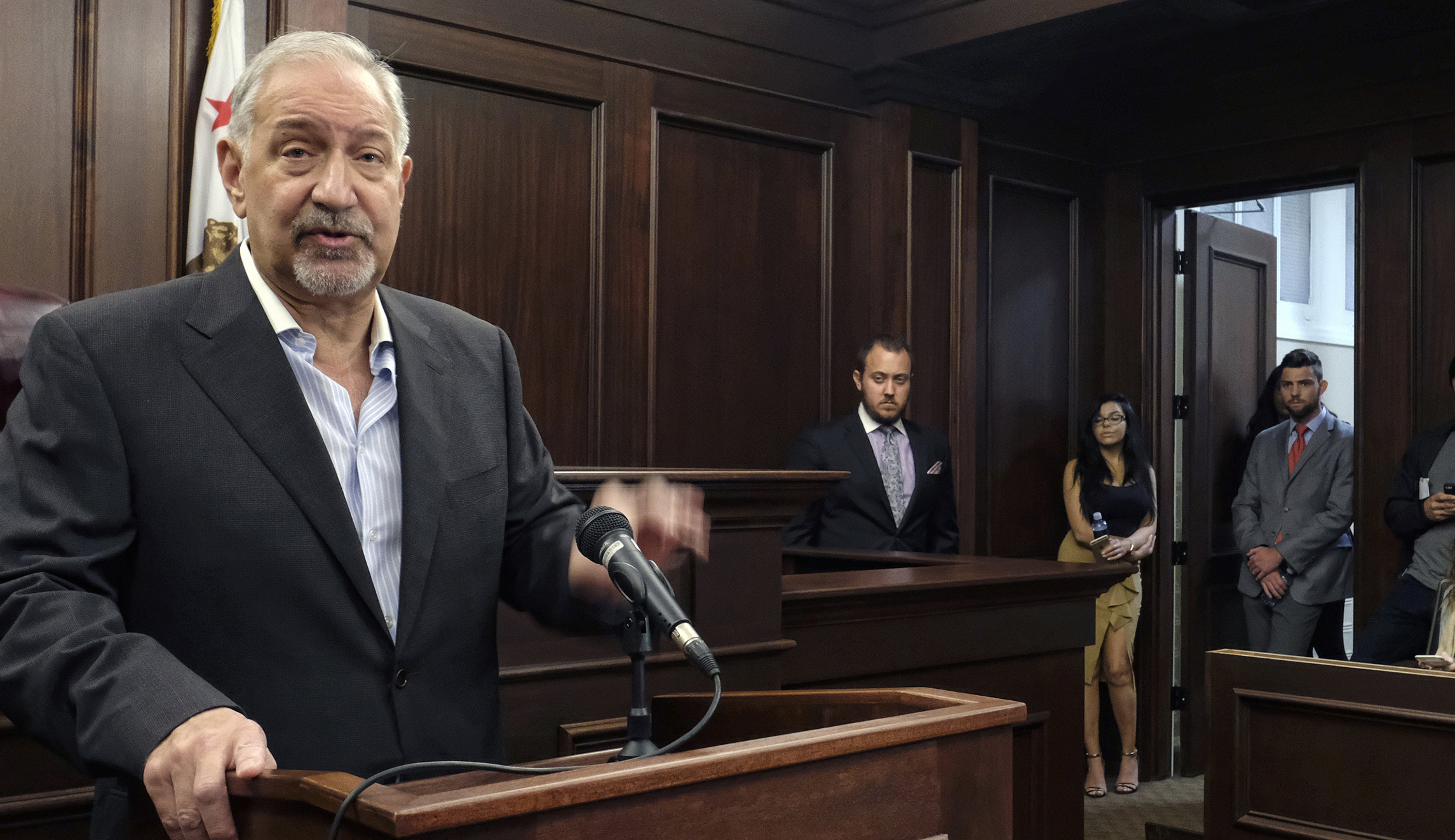 Attorney Mark Geragos, dropped from CNN, says ‘lame-ass’ outlet should be renamed ‘Cut and Run Network’