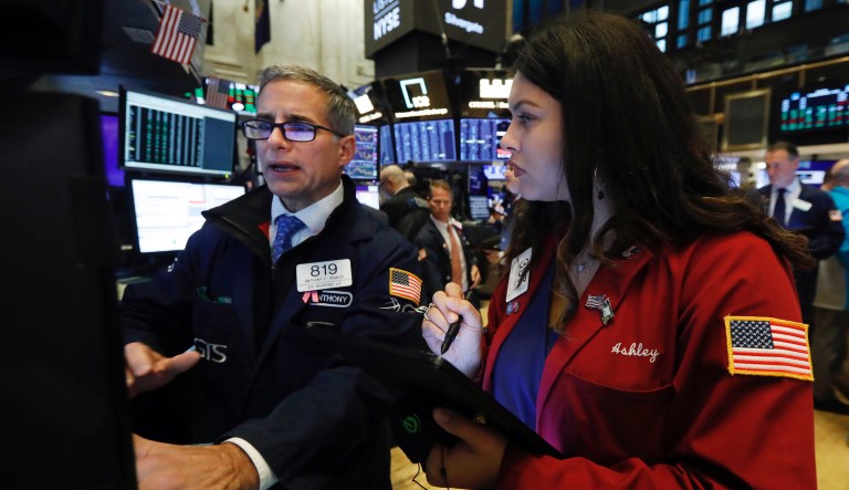 Stocks lock in weekly gains amid trade optimism