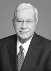 Ronan Farrow, Cronkite Award winner, broadcasts photo saying wrong person has died