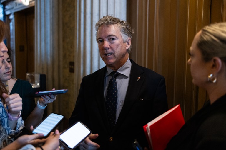 Sens. Rand Paul and Gary Peters announce bipartisan investigation into origins of COVID