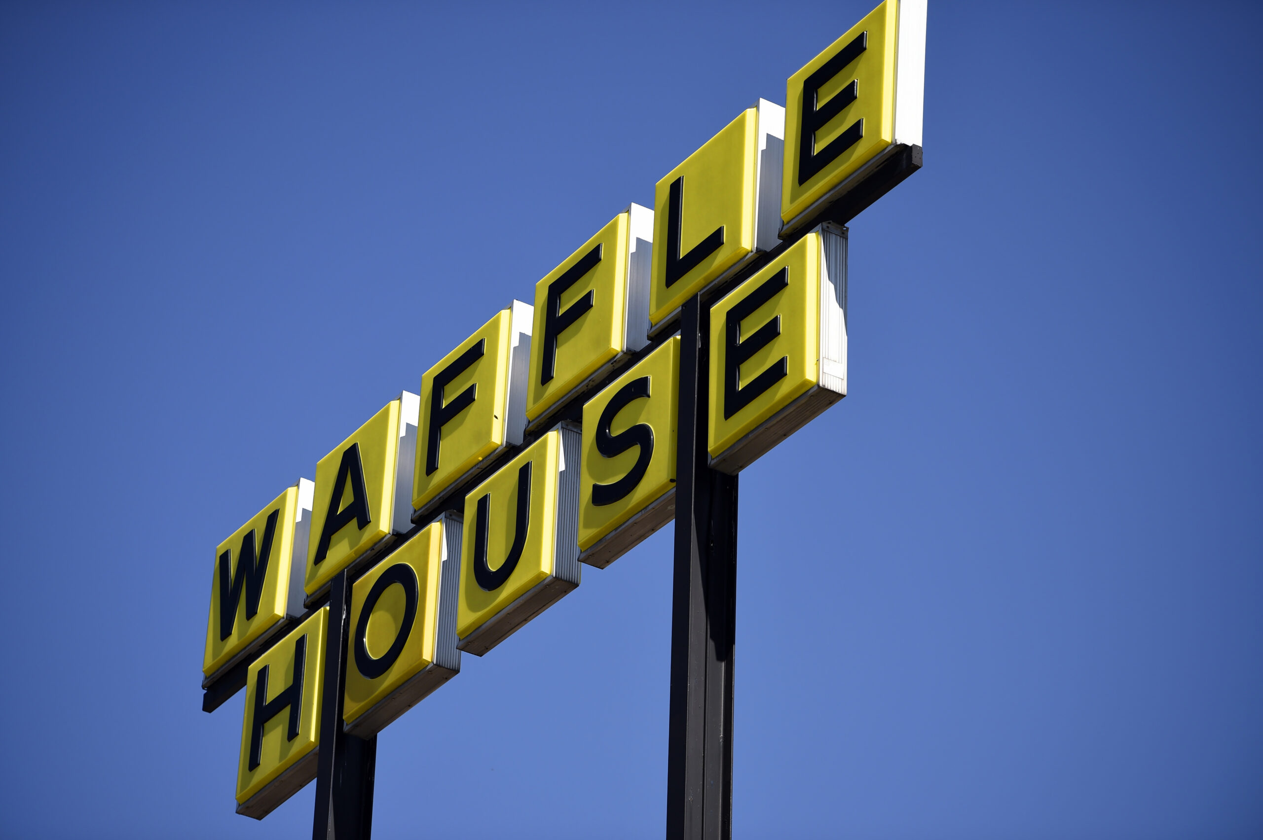 Breakfast lovers praise cheaper eggs at Waffle House