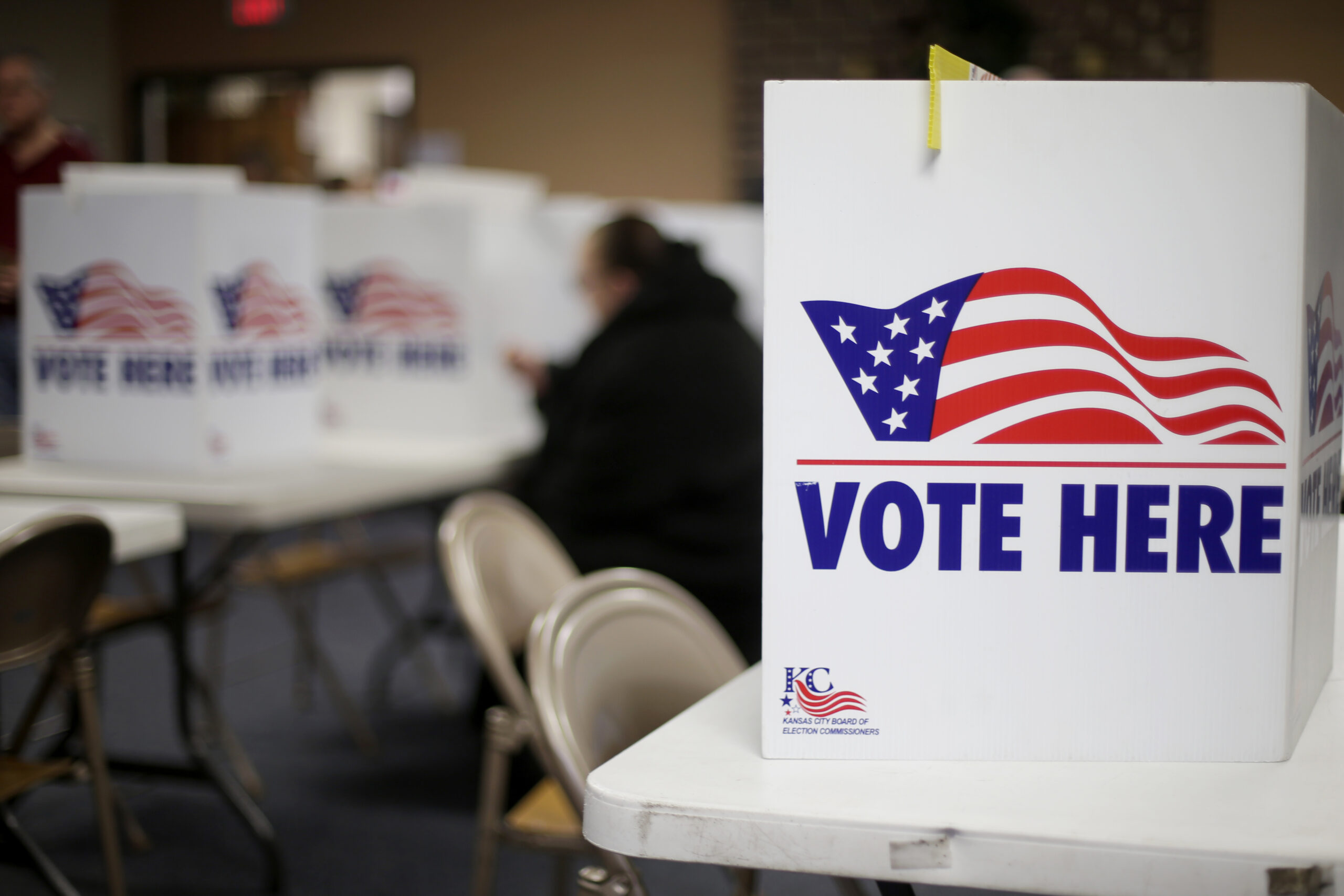 Early voting paused in Chicago to remove Democratic judicial candidate from ballot