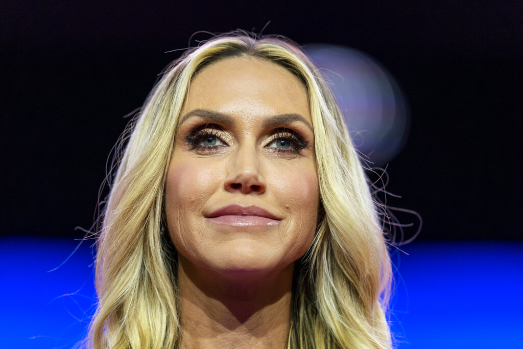 Lara Trump to host weekend prime-time show on Fox News