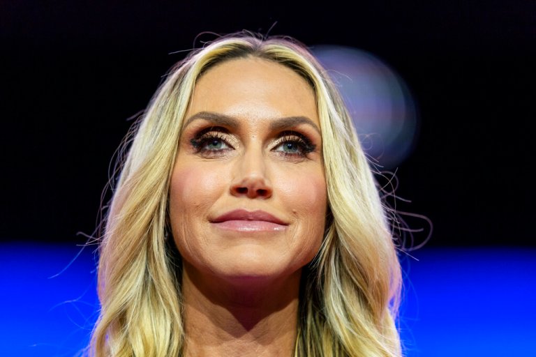 Lara Trump to host weekend prime-time show on Fox News