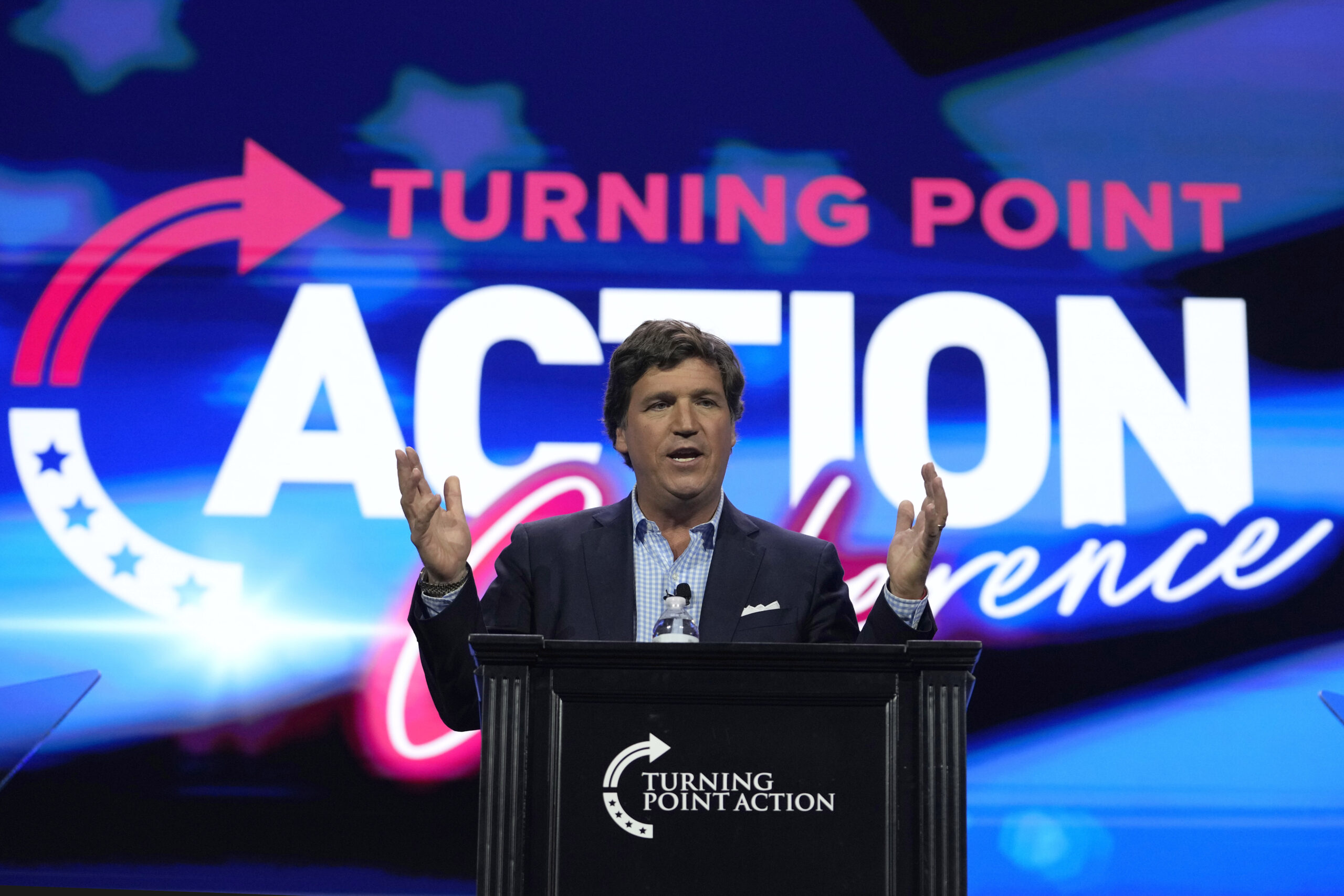 Tucker Carlson says he ‘really’ likes Moscow ahead of release of Putin interview