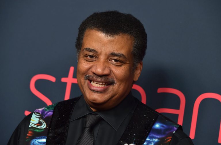 Neil deGrasse Tyson battles MSG over tickets and alleges arena has all-white board: Report