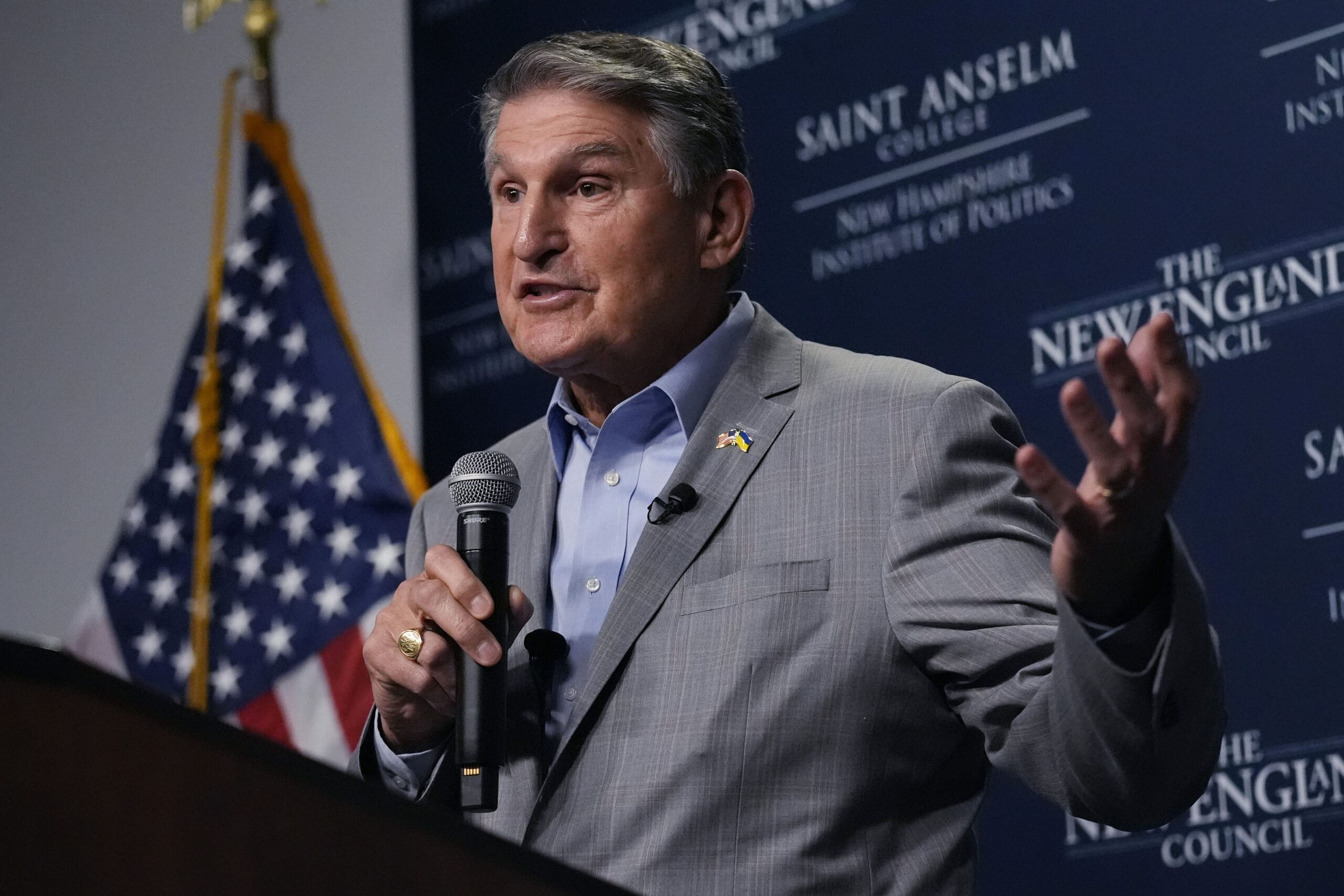 Sen. Joe Manchin announces he won’t launch independent presidential bid