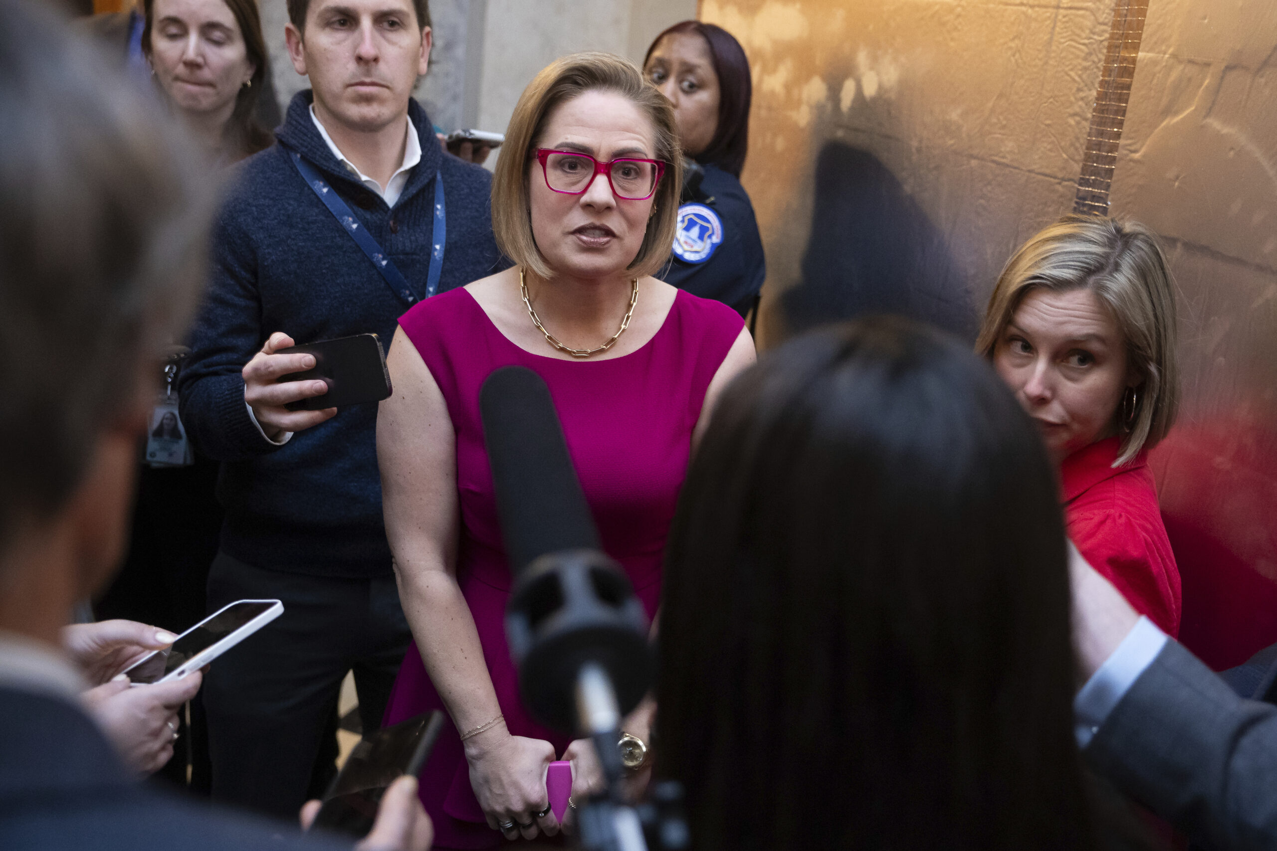 Bipartisan border deal dies after Senate fails to advance $118 billion compromise bill